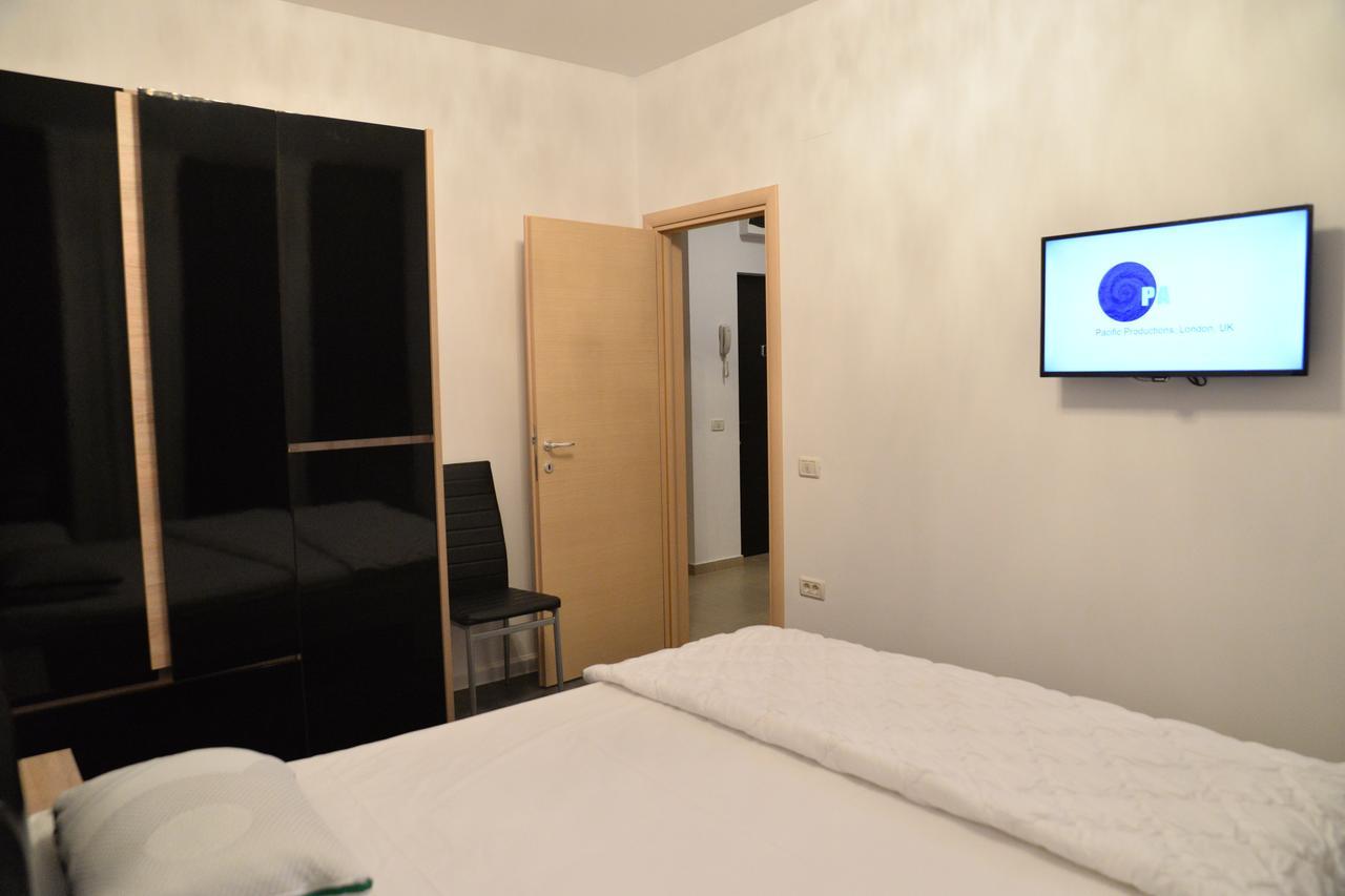 Andrew Beach Apartment Năvodari Buitenkant foto